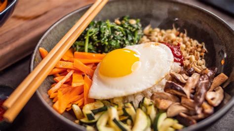 BIBIMBAP Rezept Koreanisches Essen für zuhause