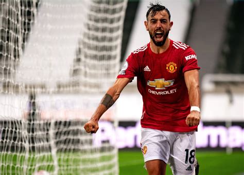 Bruno fernandes is named pl player of the month for december—his 4th award since joining manchester united last january ✨ he now has as many potm awards as. Bruno Fernandes could take Manchester United captaincy ...
