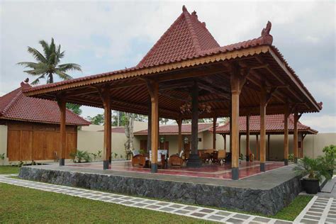 Terlepas dari itu bambu dan anyaman juga masih dipergunakan pada rumah adat lainnya. 38 Rumah Adat Provinsi di Indonesia Lengkap Gambar Dan ...