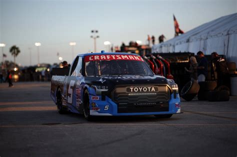Craftsman Celebrates Return To The Truck Series By Offering Fans