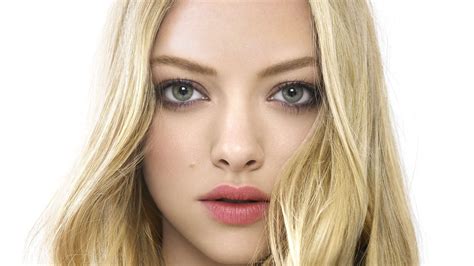 Seyfried Wallpapers Photos And Desktop Backgrounds Up To 8k 7680x4320