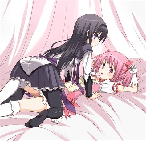 Akemi Homura And Kaname Madoka Mahou Shoujo Madoka Magica Drawn By