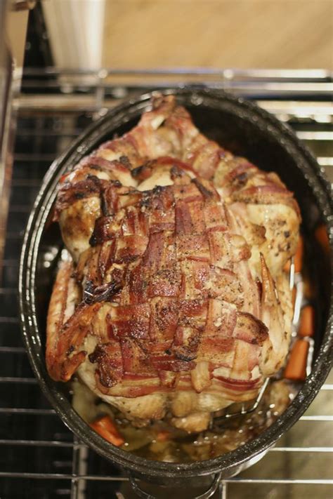 We show you how to make bacon and also add a few delicious bacon recipes. 10 Ways to Cook Turkey | Recipe Round-Up - Mollie's Kitchen