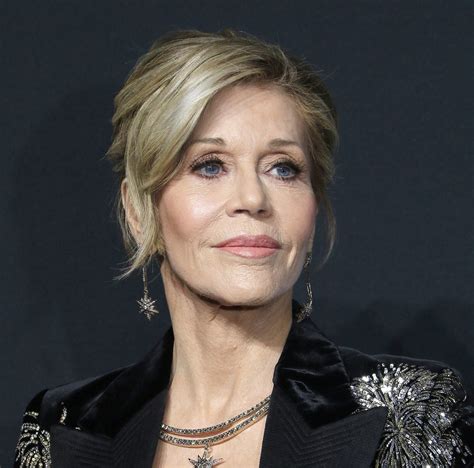 Top 25 Jane Fonda Hair Styles And Colors Across The Decades