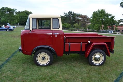 Jeep Cabover