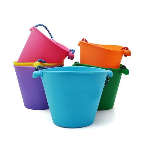 Children Bath Toys Beach Bucket Silicone Folding Hand Bucket Children