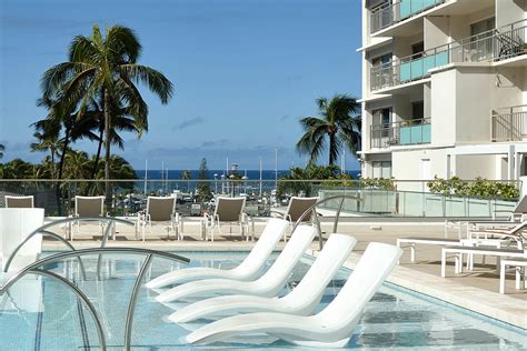 Ilikai Hotel And Luxury Suites Swimming Pool Aqua Aston Hotels