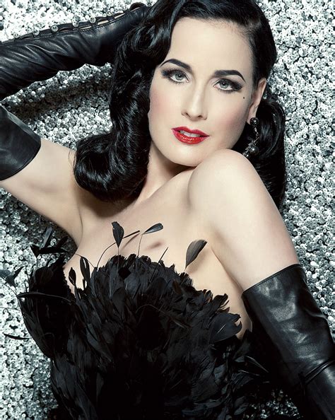 Just released 50 tickets for tomorrow night's show here in paris dita von teese takes a sip of her cocktail while hosting a party with absolut elyx to celebrate her. Dita Von Teese - BELLO Mag