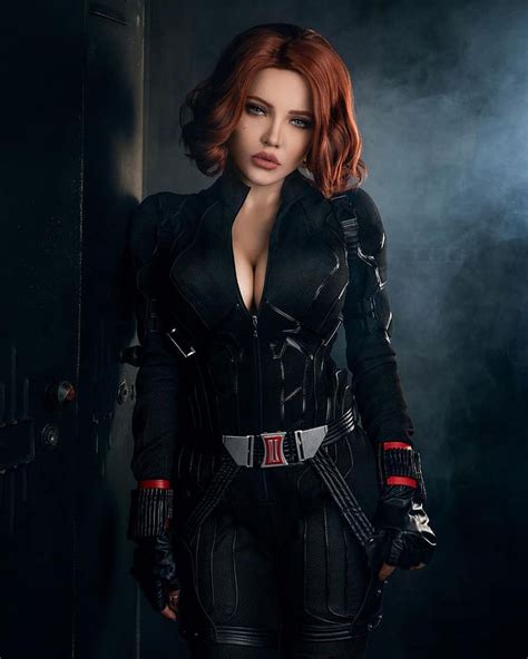 Marvel Black Widow Cobra Vida Con Este Impactante Cosplay Código