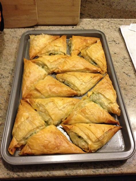 Dessert recipes made with puff pastry and phyllo dough; 18 best Phyllo dough images on Pinterest | Phyllo dough ...
