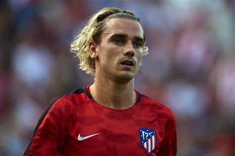 Antoine griezmann of france looks on during the uefa nations league a group one match between netherlands and france at de kuip on november 16, 2018 in amsterdam, netherlands. Griezmann Neue Frisur