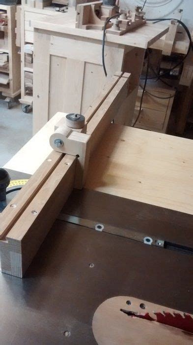 Homemade digital miter gauge setup jig intended to facilitate the process of setting up miter gauges for complex angles. Mitre gauge upgrade for table saw | Table saw, Diy table saw, Woodworking