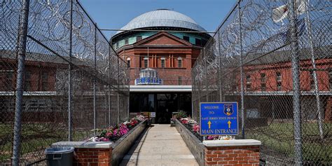 Woman Dies Of Covid 19 In Solitary Confinement In Nj Prison