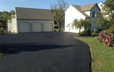 Sealing your asphalt driveway means you will make it weatherproof. DIY Asphalt Sealing: What to Know | Mr Pavement
