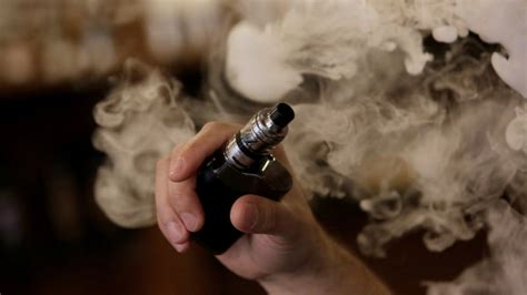 Smoking E Cigarettes Can Cause Chronic Popcorn Lung Condition