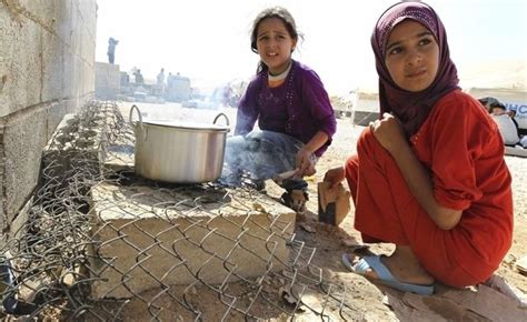 Riyadh Daily Syrian Girl Refugee Camp Arab Men
