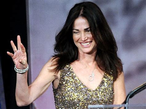 Kim Delaney Escorted Off Stage After Incoherent Speech At Military Gala