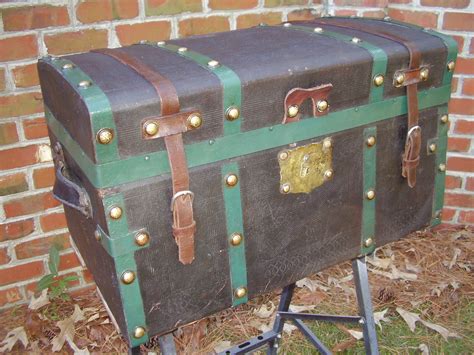 Small Jenny Lindstagecoach Trunk With Original Black Embossed Leather