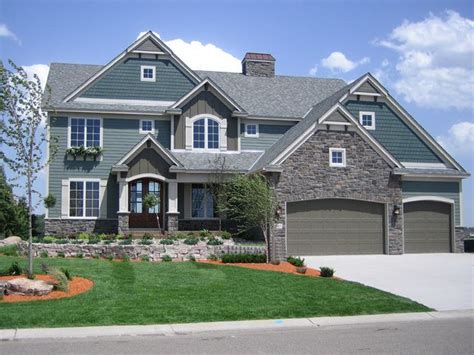 Maybe too big but really love this house color ... Combination of color uses white mainly on the wall with light.