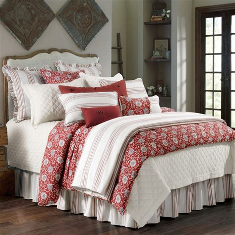 For your modern bedroom, you have pulled out all the stops. Bandana Comforter Set - Queen