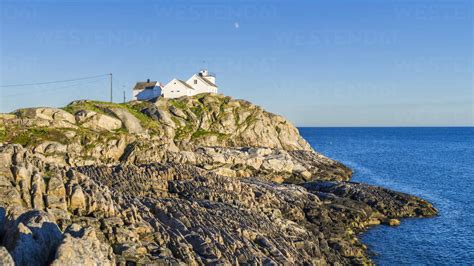 Norway Nordland Henningsvaer Secluded Coastal Houses On Austvagoya