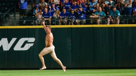 Vancouver Based Baseball Streaker Facing Trespassing Charge In Seattle