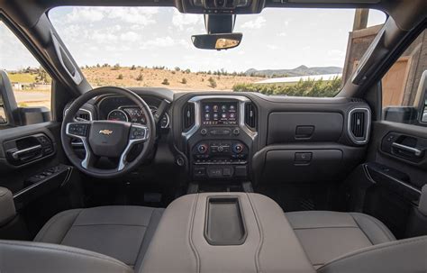 The 2022 Chevy Silverado Hd Adds A Coveted Convenience Feature To Some