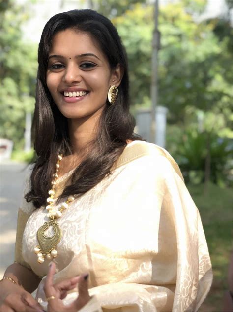 Swathishta Krishnan In Off White Silk Saree Stills South Indian Actress