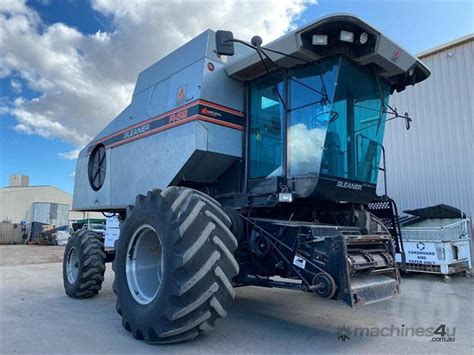Used Agco Agco R62 Gleaner And Macdon 1040 Combine Harvester In