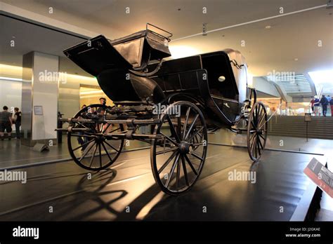 Lincolns Carriage On Display At The National Museum Of American