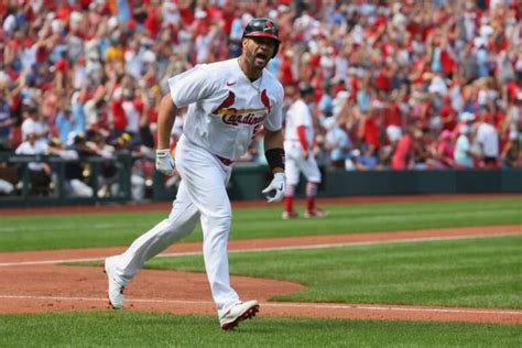 Can Albert Pujols Get His 700th Home Run