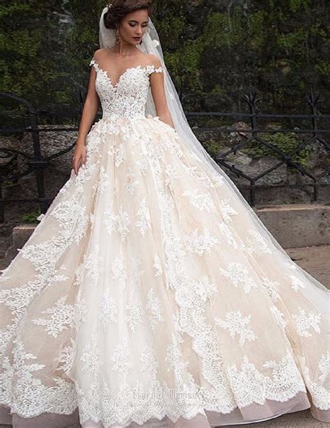 Luxury Lace Ball Gown Shoulder Princess Bridal Dress Gown Essish