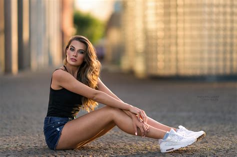 Wallpaper Women Sitting Jean Shorts Sneakers Tanned Depth Of Field Lucie Syrohova