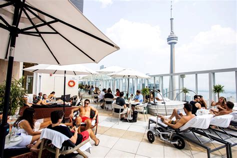10 Great Restaurants In Toronto With Rooftop Patios And Breathtaking Views