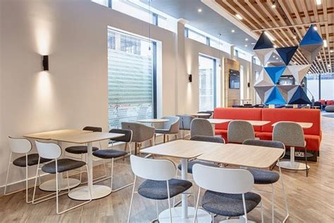 My mate once got spring rolls to accompany his. Holiday Inn Express Dublin City Centre $200 ($̶2̶2̶1̶ ...