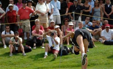 Natalie Gulbis S Upskirt Moment In Golf Tournament Hot Photo Celebrity 2012
