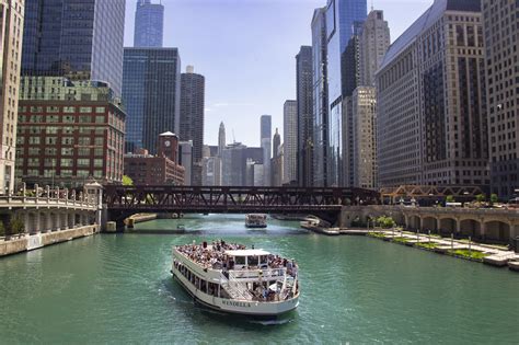Wendella's 90-min Chicago River Architecture Tour