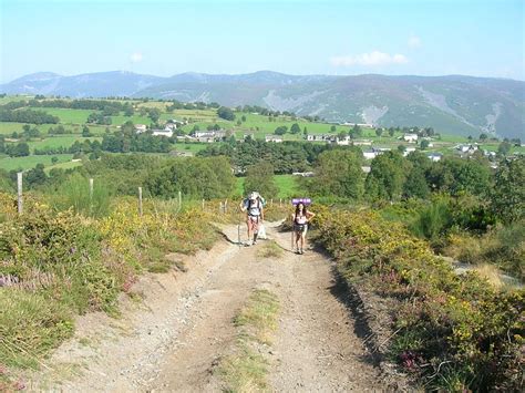 Uno de los momentos en el camino primitivo de asturias. Camino primitivo de Santiago: etapas desde Oviedo y desde ...