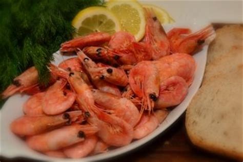 Shrimp can be cooked either shelled or unshelled depending how you will be using them in a recipe. Cooked Shrimp, 2 lbs, shell on | Scandinavian Butik