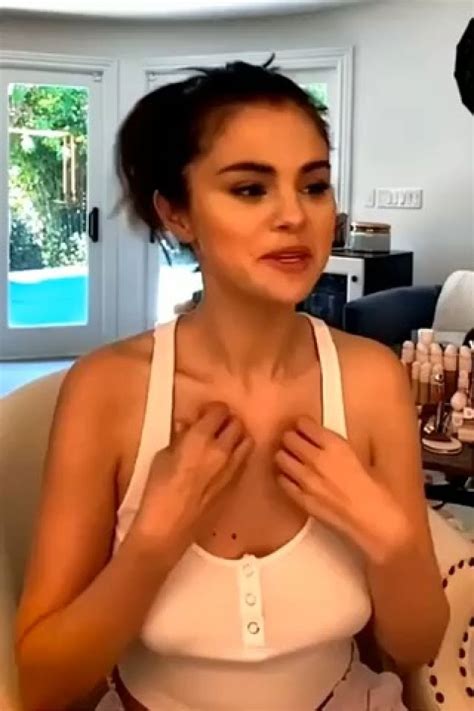 Selena Gomez Braless Boobs Video Fappenist