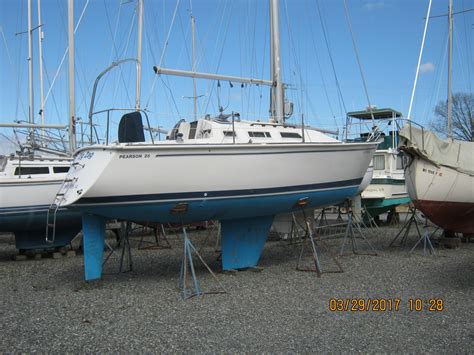 1987 Pearson 28 Sail Boat For Sale