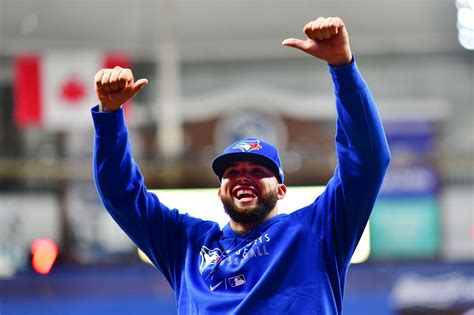 Toronto Blue Jays Fans Love Hearing Alek Manoah Voice How Much He Loves Playing For Lone