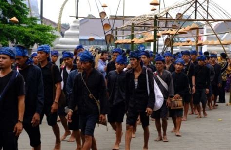 Tradisi Seba Baduy Makna Di Balik Seserahan Hasil Bumi Nusantara Info