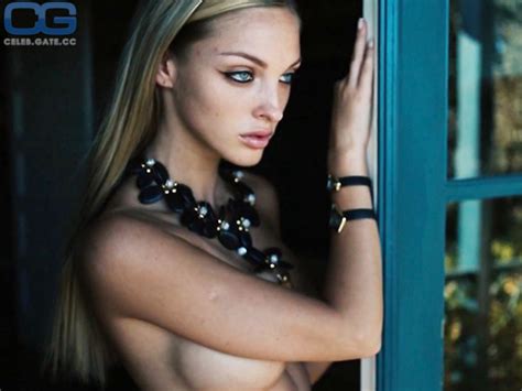 Kristina Sheiter Nackt Nacktbilder Playboy Nacktfotos Fakes Oben Ohne