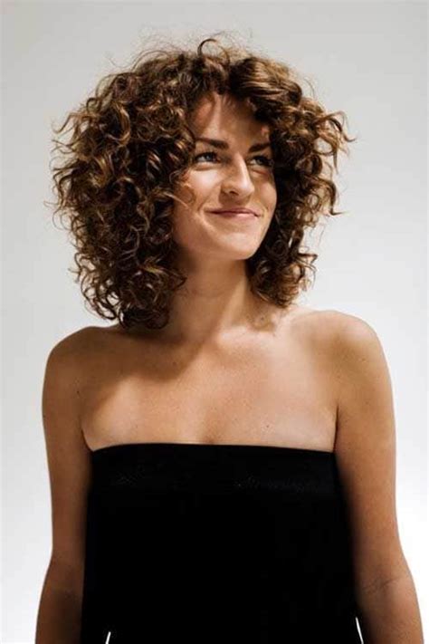 Medium Curly Hairstyles These Styles Are The Hottest