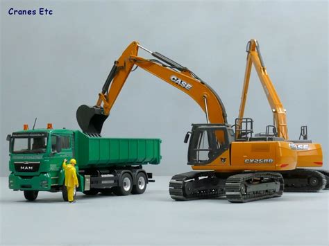 This is the cranes etc tv review of diecast master's 1/50 scale model of the western star 4900 sf and paterbilt model 567 dump trucks. Cranes Etc Reviews - Page 59 - The Classic Machinery Network