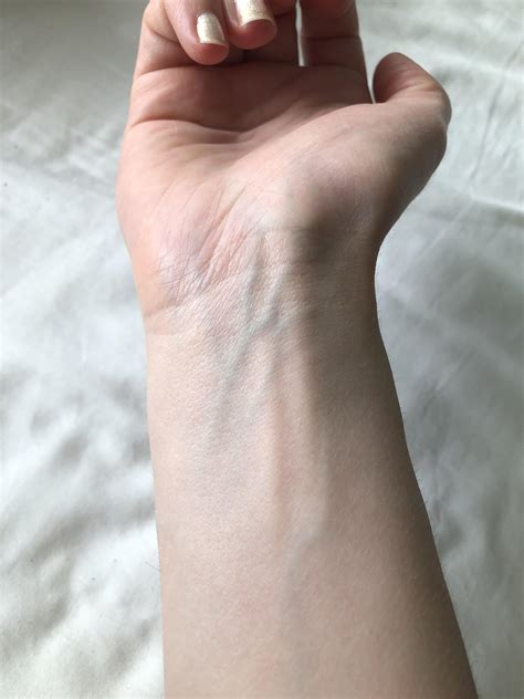 Are My Veins More Blue Or Green What Undertone Do I Have R