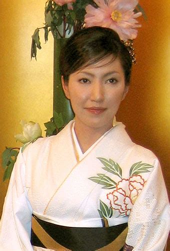 市川海老蔵 市川壽紅 市川翠扇 市川ぼたん フォトギャラリー 家系図 歌舞伎十八番 團十郎事典 後援会のご案内 応援メールの投稿 ごひいきからの声 2021年09月27日 ～ 2021年09月27日 市川海老蔵の妹ってどんな人？名前、学歴、仕事、結婚は ...