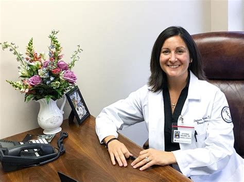 Breast Surgeon At Abington Hospital Jefferson Dr Stefania Nolano Do