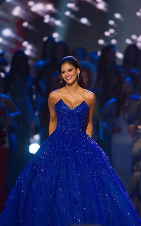 In Photos Pia Wurtzbachs Final Shining Moments As Miss Universe Ball Dresses Pretty Dresses